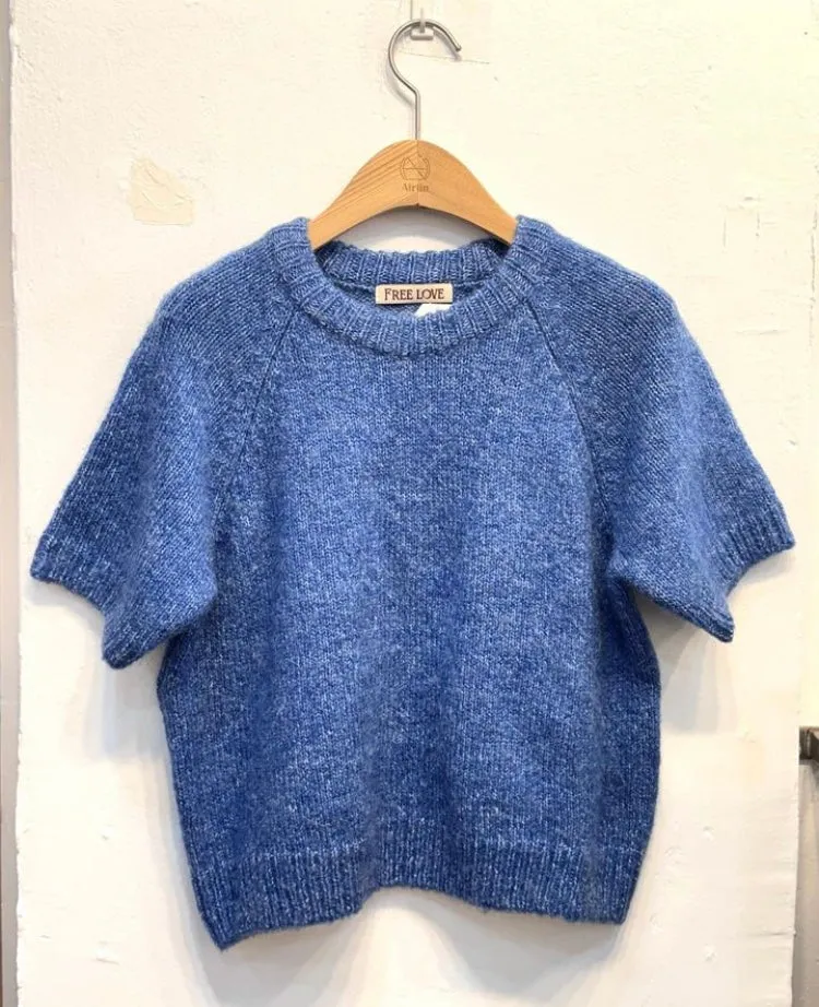 Blue spring half sleeves tops