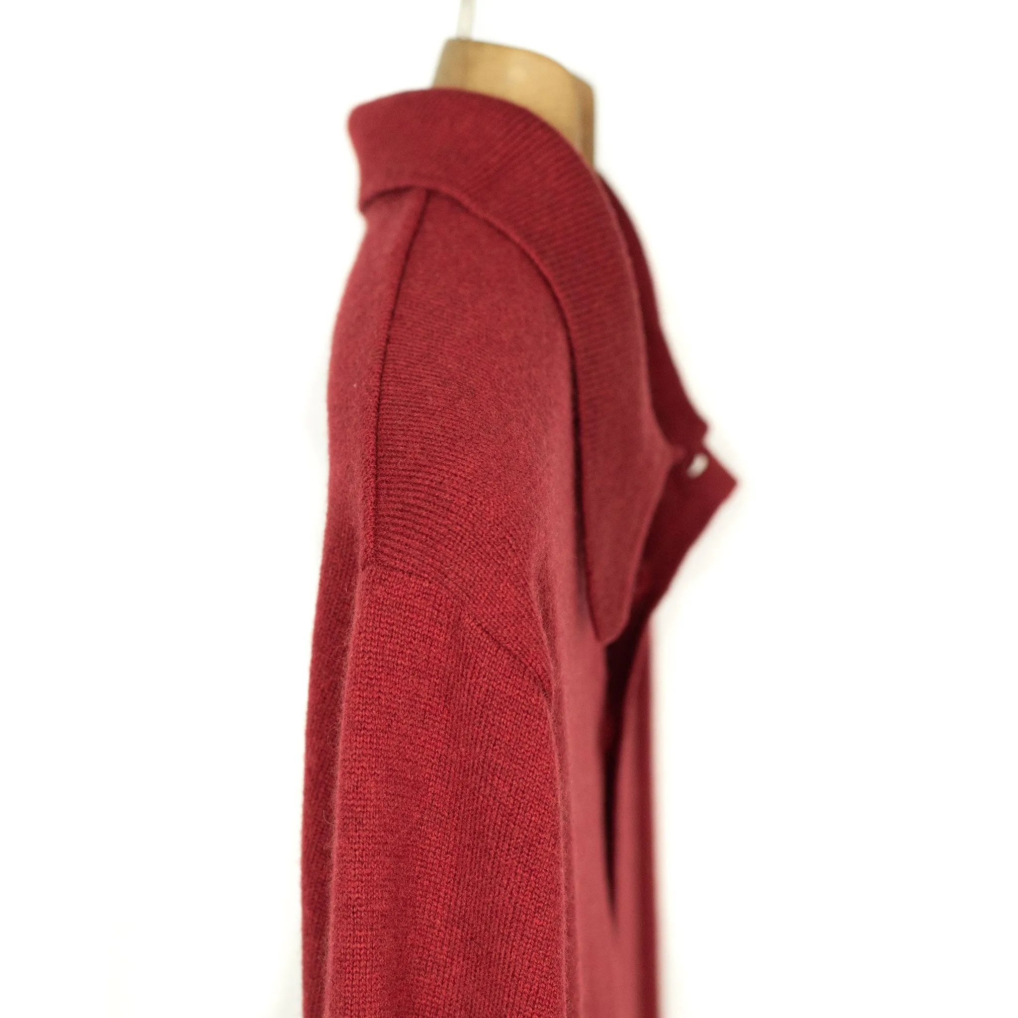 Knit long sleeve polo in cherry red wool/cashmere