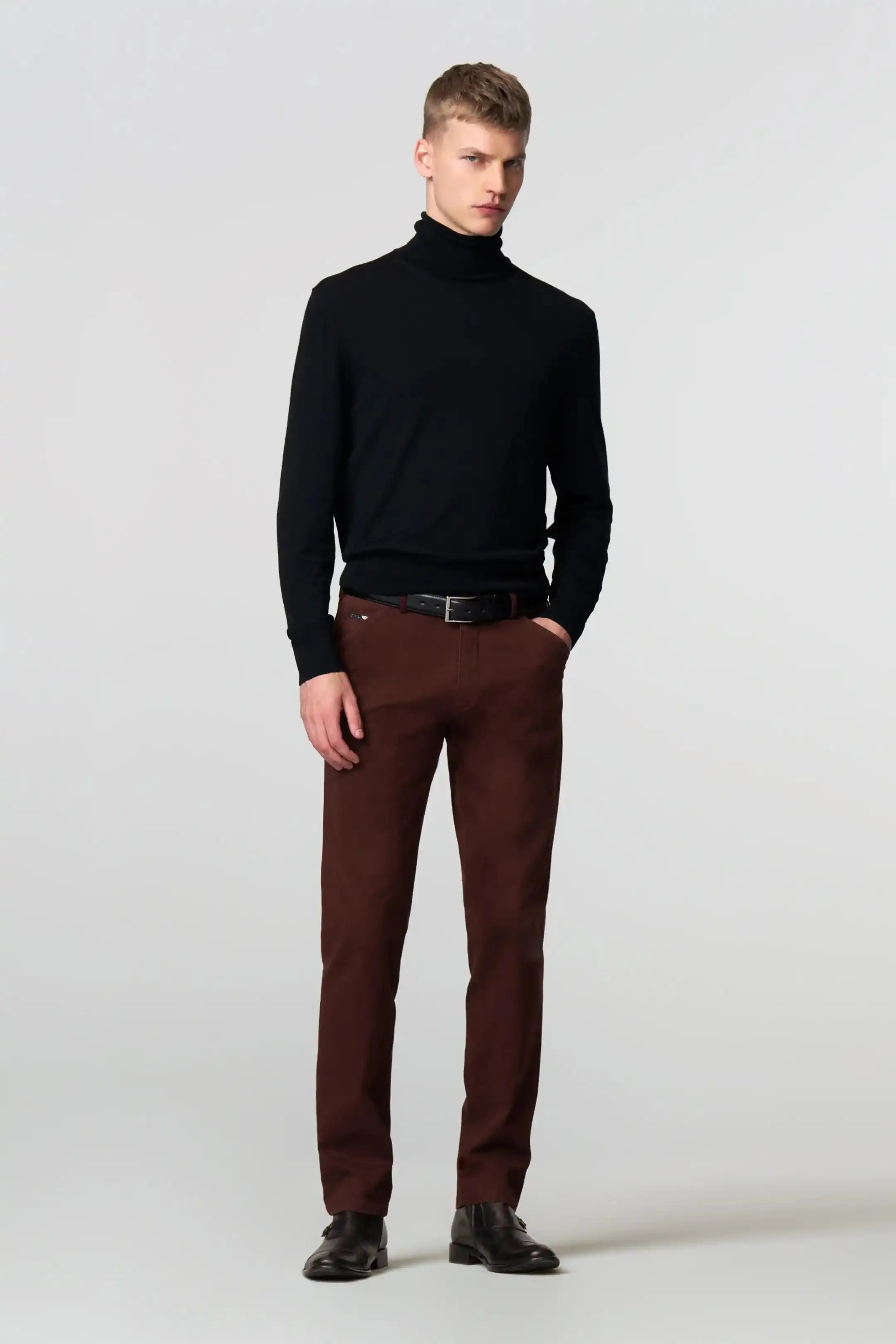 MEYER Chicago Trousers - 5613 Fine Micro Cotton Chinos - Bordeaux