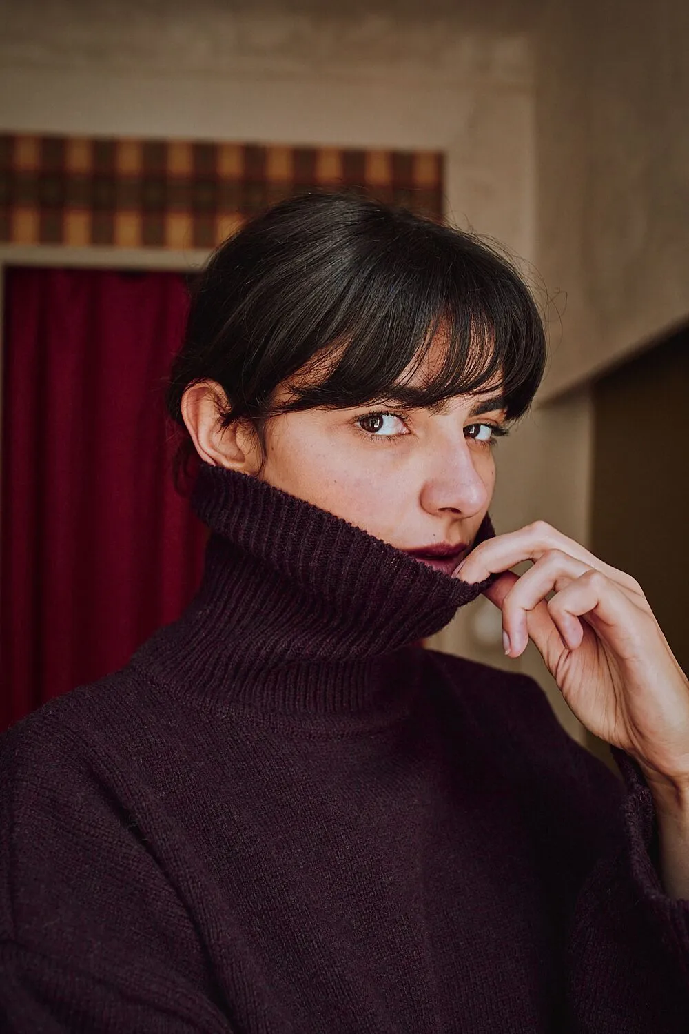 MICHELLE Lightweight Turtleneck Sweater in Merino Wool - Plum