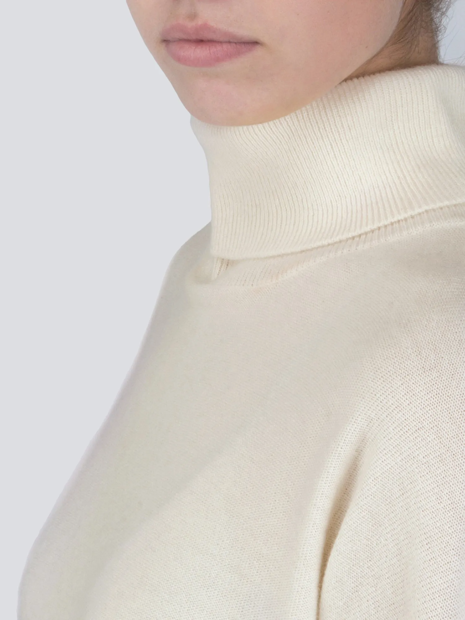 Turtleneck Loosefit Tunic_Ivory