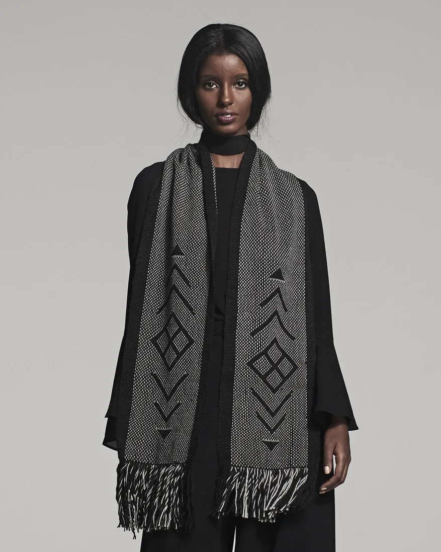 Voz | UN Trust Fund Scarf in Black